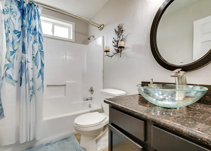 5 Mi To Beach: Poolside Paradise In Havasu! * Lake Havasu City
